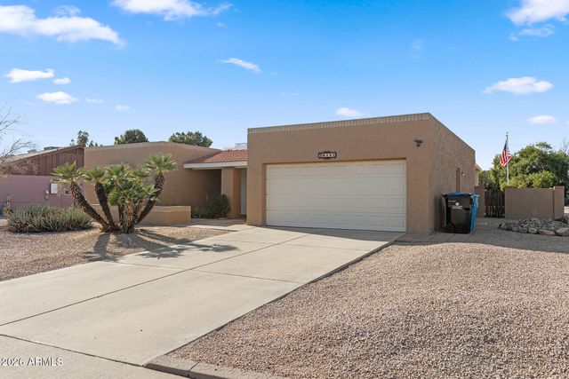 16432 N 45TH Avenue, Glendale, AZ 85306