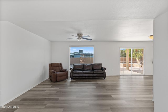 16432 N 45TH Avenue, Glendale, AZ 85306