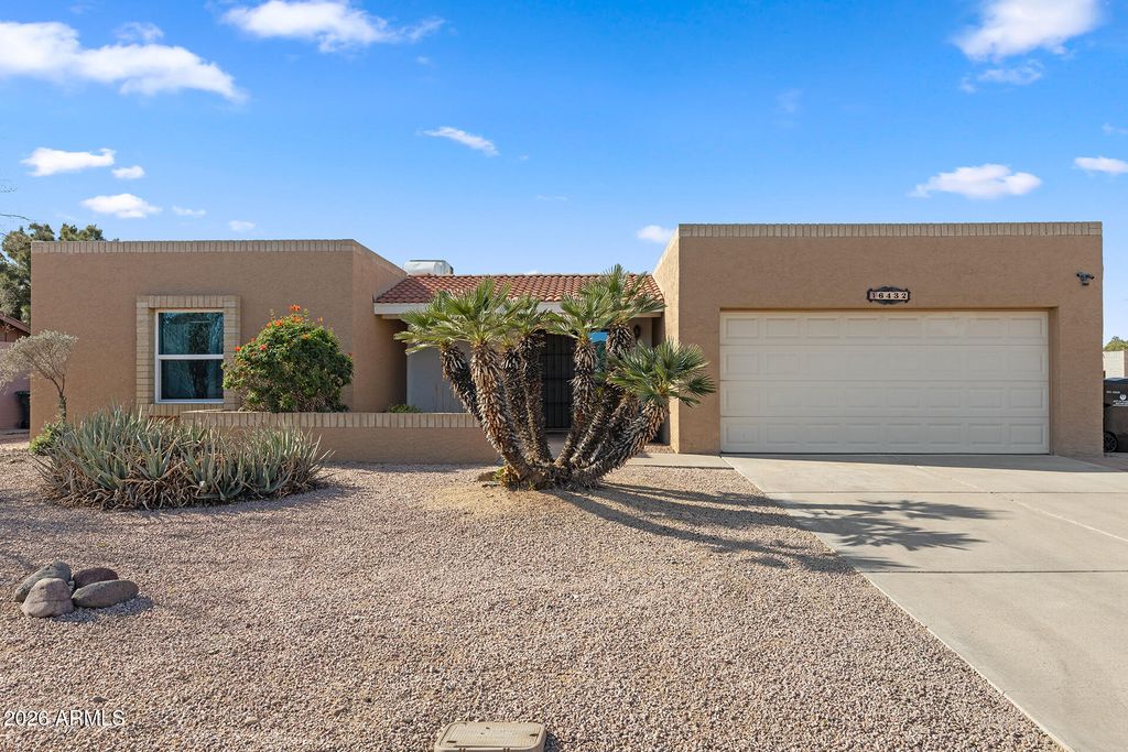 16432 N 45TH Avenue, Glendale, AZ 85306