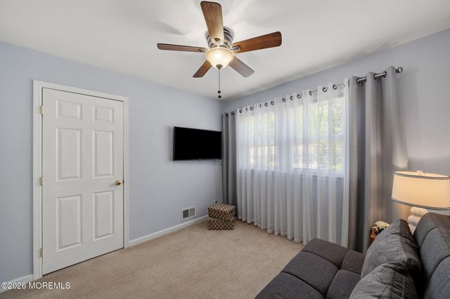 88 Montrose Avenue, Colonia, NJ 07067