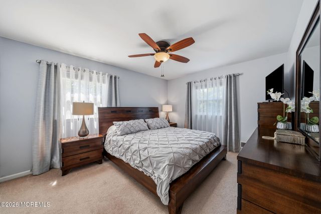 88 Montrose Avenue, Colonia, NJ 07067