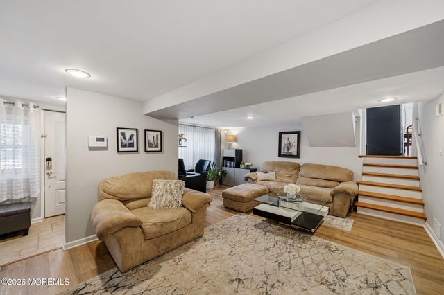 88 Montrose Avenue, Colonia, NJ 07067
