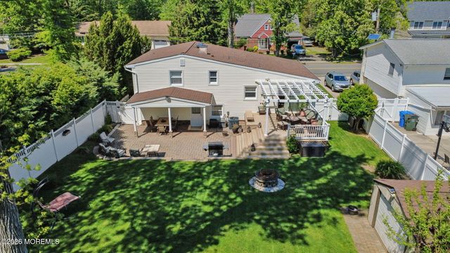88 Montrose Avenue, Colonia, NJ 07067