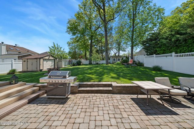 88 Montrose Avenue, Colonia, NJ 07067
