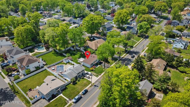 88 Montrose Avenue, Colonia, NJ 07067