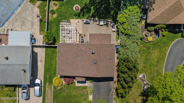 88 Montrose Avenue, Colonia, NJ 07067