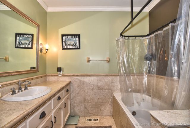 9456 E 39th Street, Tulsa, OK 74145