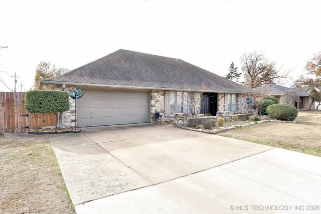 9456 E 39th Street, Tulsa, OK 74145