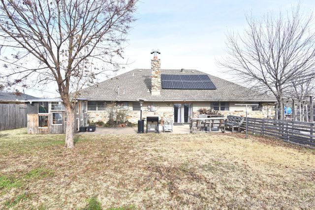 9456 E 39th Street, Tulsa, OK 74145