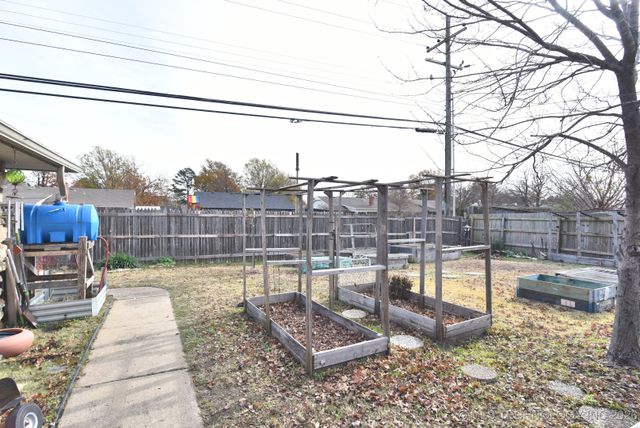 9456 E 39th Street, Tulsa, OK 74145