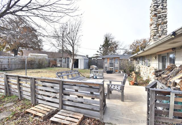 9456 E 39th Street, Tulsa, OK 74145