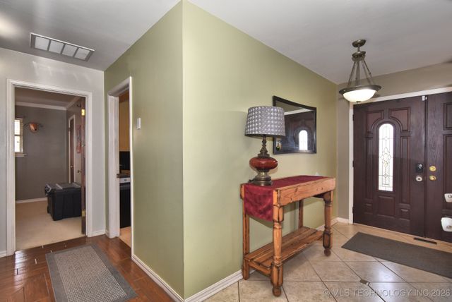 9456 E 39th Street, Tulsa, OK 74145