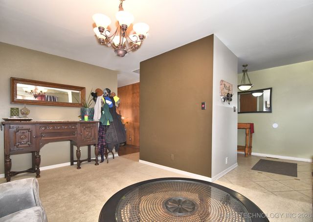 9456 E 39th Street, Tulsa, OK 74145