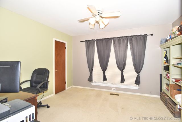 9456 E 39th Street, Tulsa, OK 74145