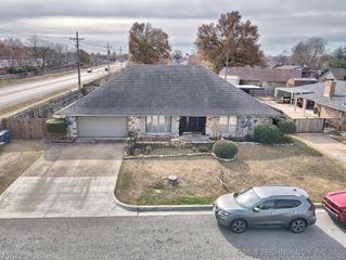 9456 E 39th Street, Tulsa, OK 74145