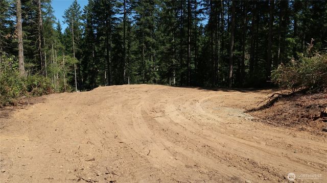 431 NE Collins Lake Dr., Tahuya, WA 98588