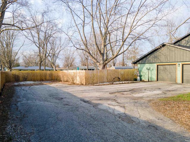 1310 W Woodland Drive, Marion, IN 46952