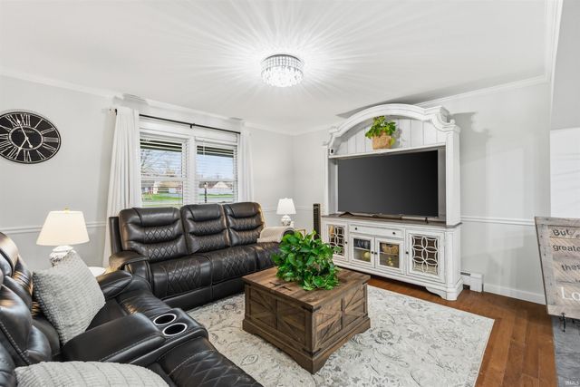 1310 W Woodland Drive, Marion, IN 46952