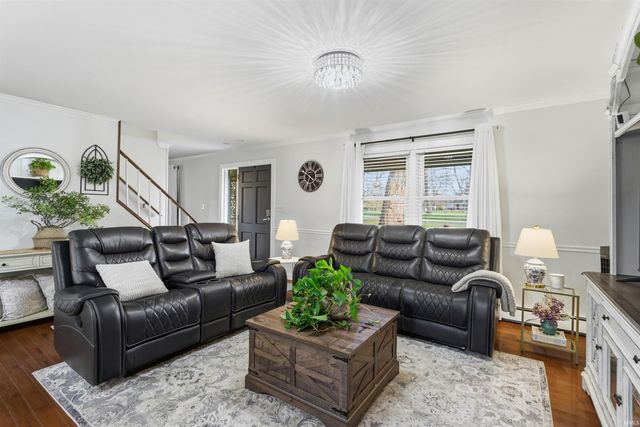 1310 W Woodland Drive, Marion, IN 46952