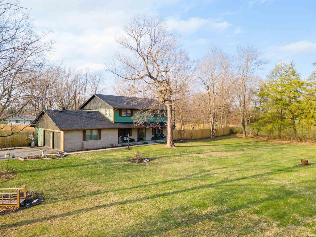 1310 W Woodland Drive, Marion, IN 46952