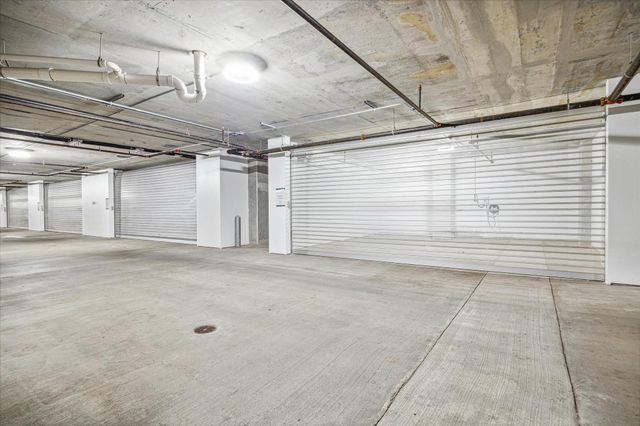 1711 Allen Parkway 2402, Houston, TX 77019