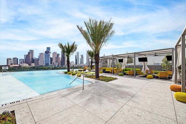 1711 Allen Parkway 2402, Houston, TX 77019