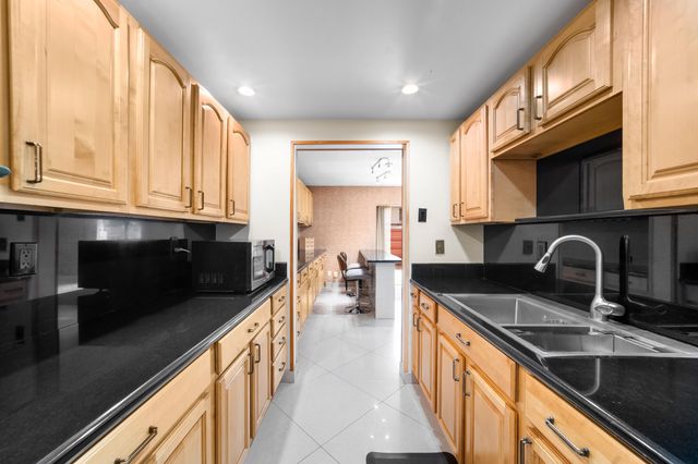 3909 Parkside Lane 234, Hollywood, FL 33021