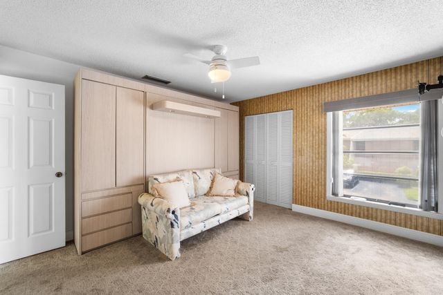 3909 Parkside Lane 234, Hollywood, FL 33021