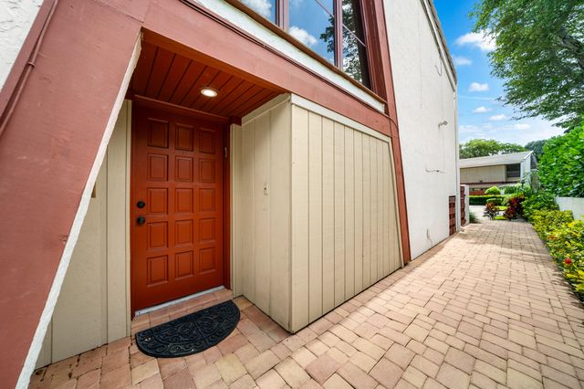 3909 Parkside Lane 234, Hollywood, FL 33021