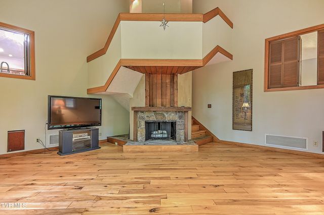 45 Grove Hill Road 45, Kingsport, TN 37660