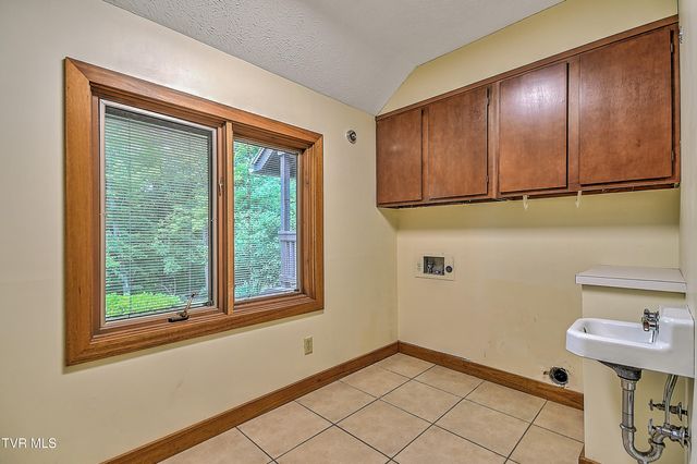 45 Grove Hill Road 45, Kingsport, TN 37660