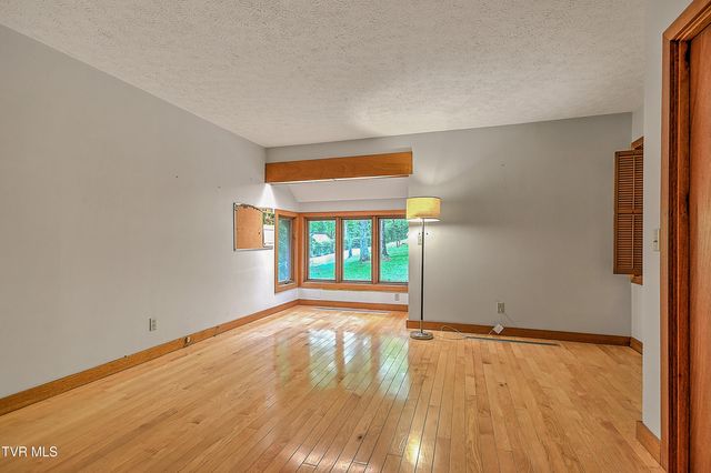 45 Grove Hill Road 45, Kingsport, TN 37660