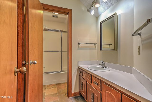 45 Grove Hill Road 45, Kingsport, TN 37660