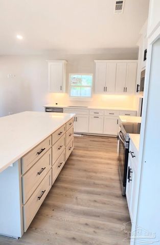 315 E Mallory St, Pensacola, FL 32503