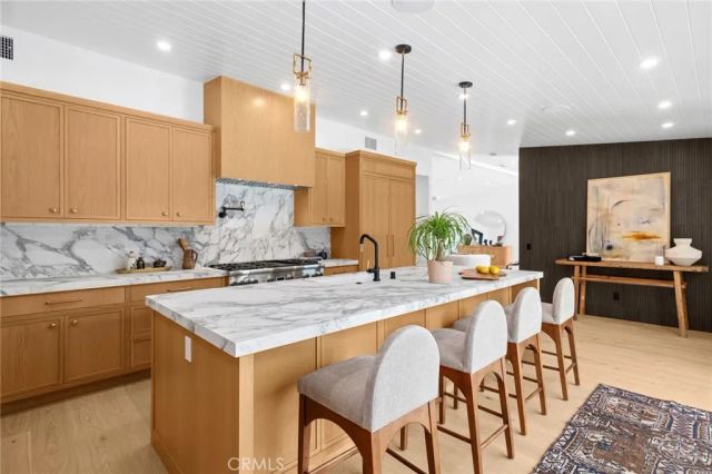 2501 Via Marina, Newport Beach, CA 92660