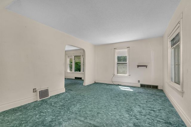 122 16th Avenue N, Saint Cloud, MN 56303