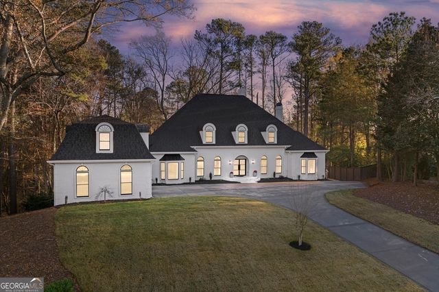 5425 Hoylake Court, Johns Creek, GA 30097