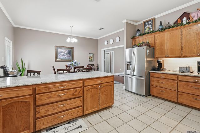 33876 Cypress Bluff Dr, Denham Springs, LA 70706