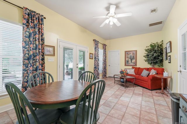 33876 Cypress Bluff Dr, Denham Springs, LA 70706