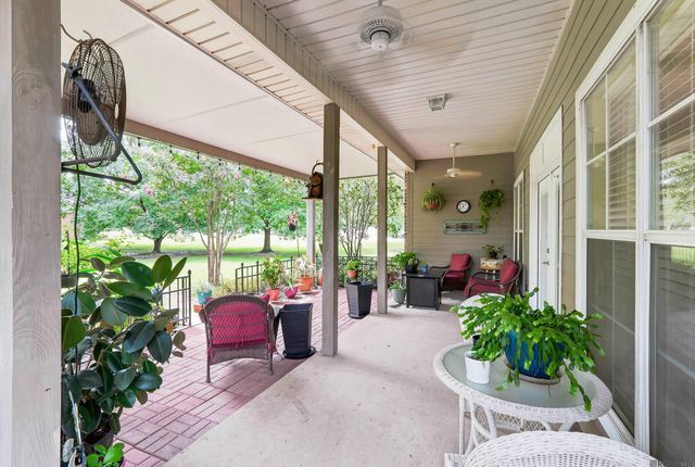 33876 Cypress Bluff Dr, Denham Springs, LA 70706