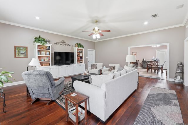 33876 Cypress Bluff Dr, Denham Springs, LA 70706