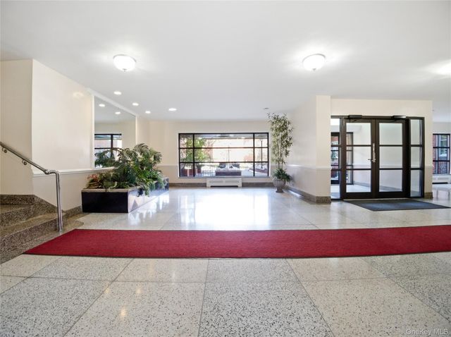 480 Riverdale Avenue 4U, Yonkers, NY 10705