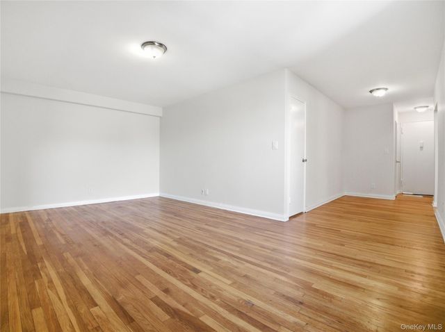 480 Riverdale Avenue 4U, Yonkers, NY 10705