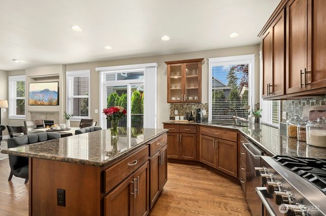 24237 229th Avenue SE, Maple Valley, WA 98038