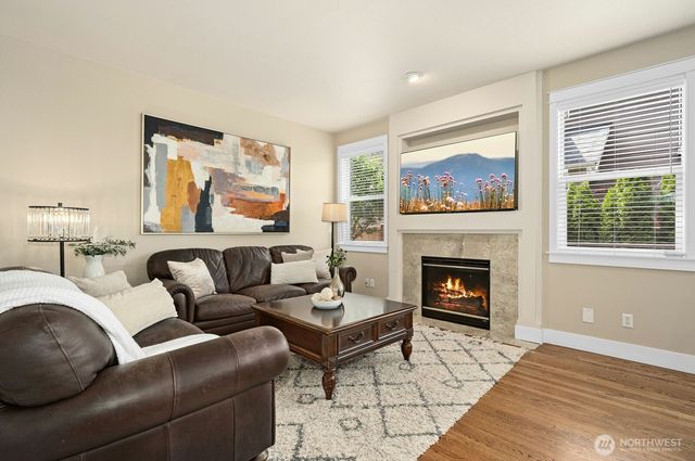 24237 229th Avenue SE, Maple Valley, WA 98038