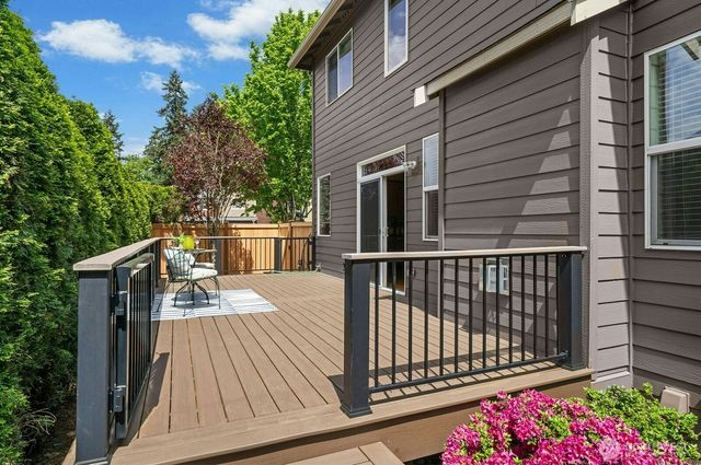 24237 229th Avenue SE, Maple Valley, WA 98038