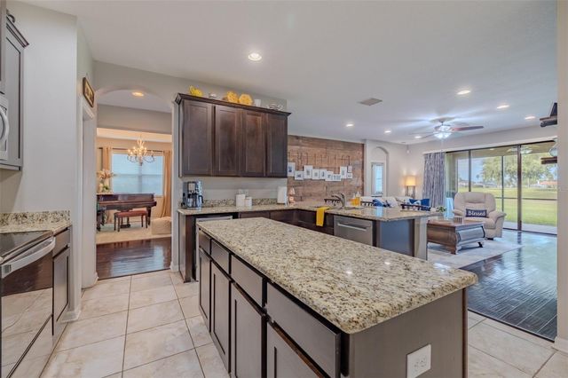 9123 RAES CREEK PLACE, Palmetto, FL 34221