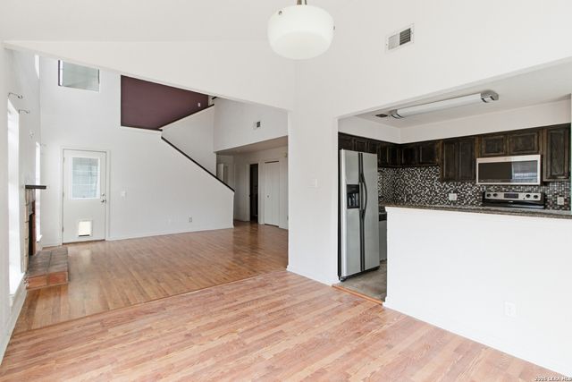 2255 Thousand Oaks Dr Apt 801, San Antonio, TX 78232