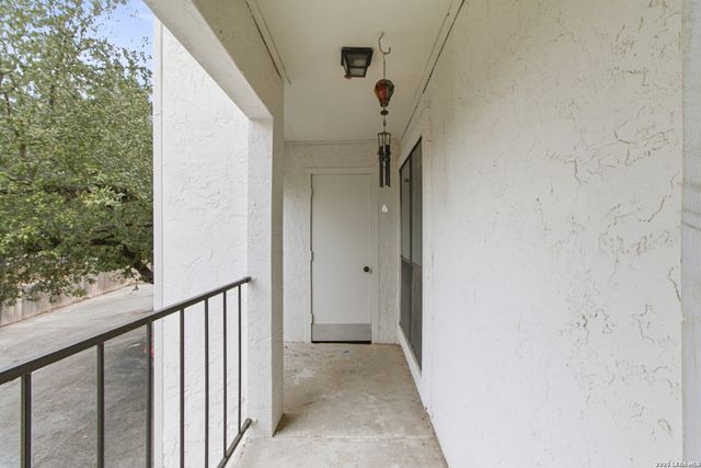 2255 Thousand Oaks Dr Apt 801, San Antonio, TX 78232