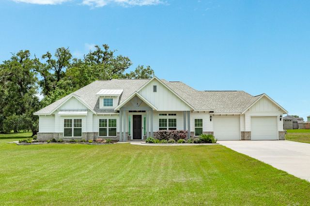 527 Lakeland Circle, Rosharon, TX 77583